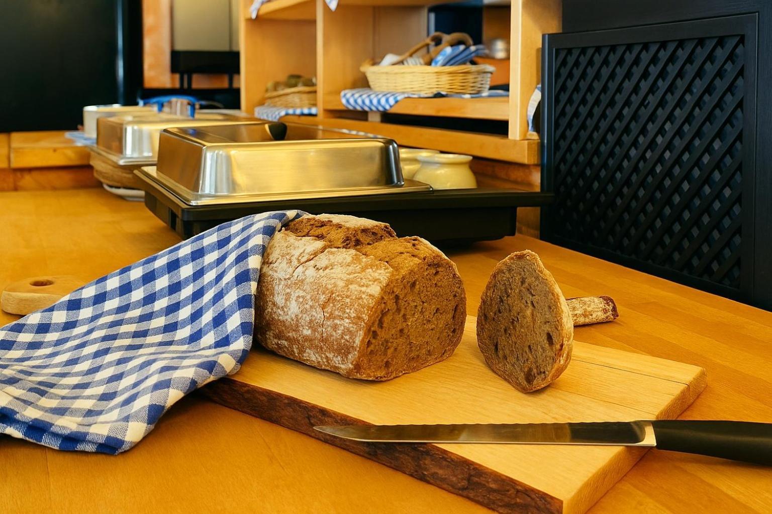 A8 Hotel Im Darchinger Hof Bed & Breakfast - Zwischen Holzkirchen Und Weyarn - Zwischen Muenchen Salzburg Und Innsbruck - Kurz Vor Dem Irschenberg Eksteriør billede